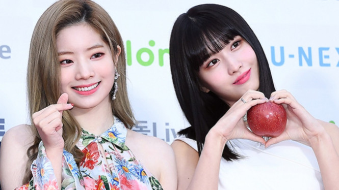 Dahyun dan Momo TWICE
