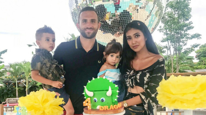 Spasojevic dan istri, Lehly Spaso 