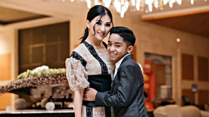 Betrand Peto dan Sarwendah