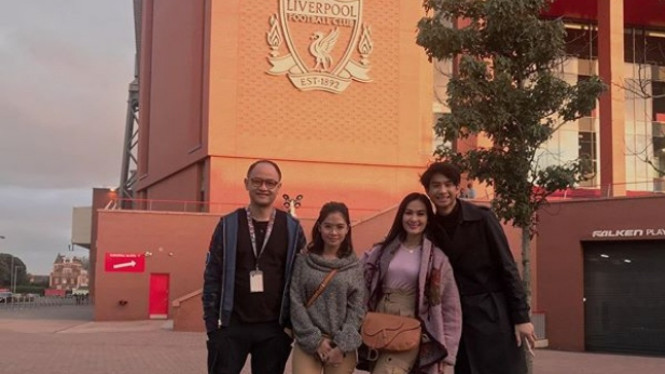 Iis dahlia dan satrio dewandono