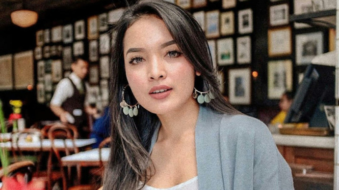 Sisi Asih Pramugari Garuda