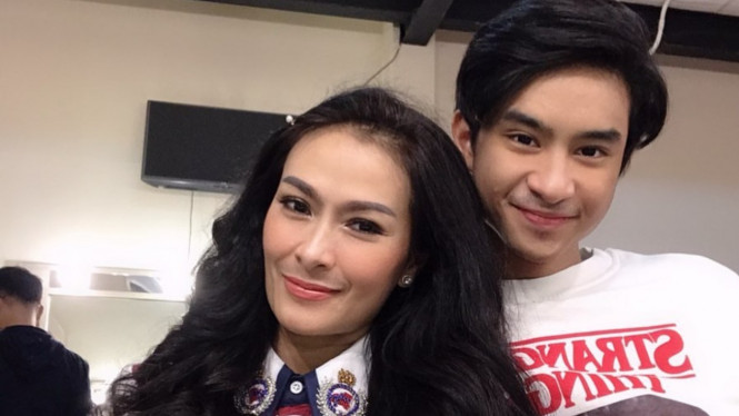 Iis dahlia, devano danendra