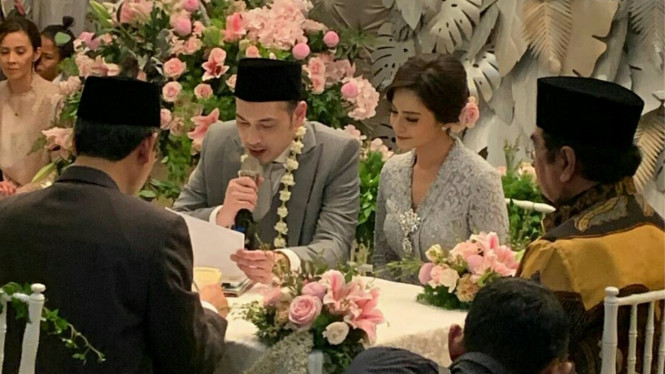 Cut Tari - Richard Kevin