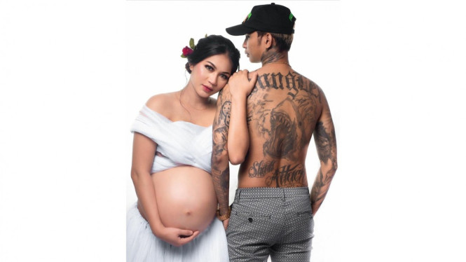 Eriska Nakesya dan Young Lex