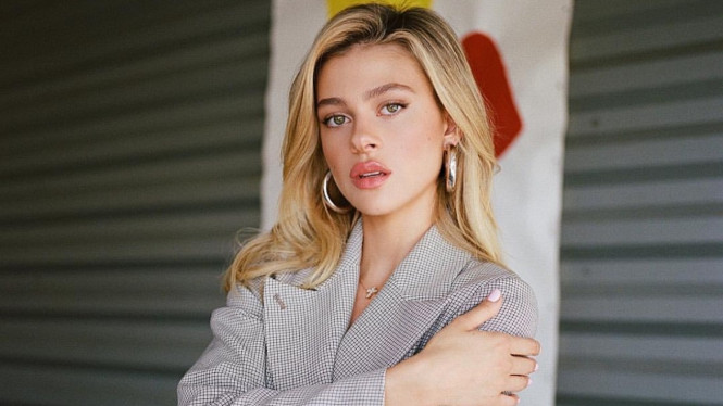 Nicola peltz