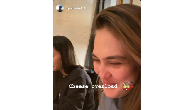 Luna Maya dan Ryochin