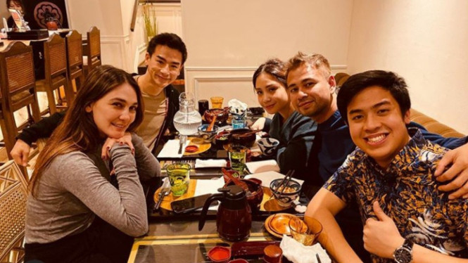 Luna Maya dan Ryochin