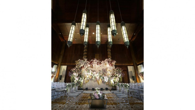 Liana Jhonlin dan Putra