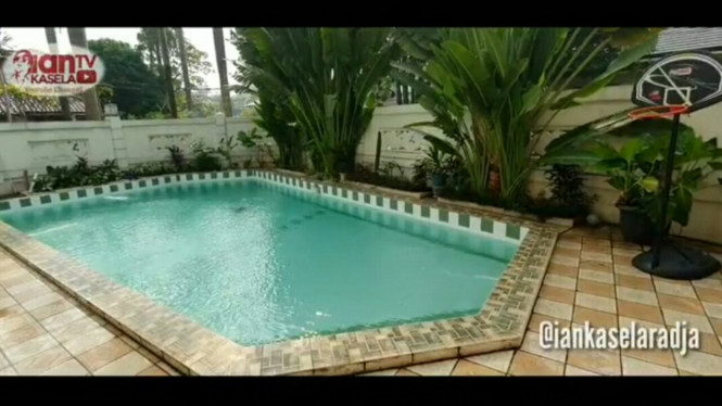 Ian Kasela Rumah Mewah