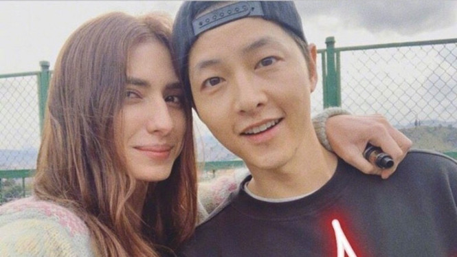 Song Joong Ki dan Juana Del Rio