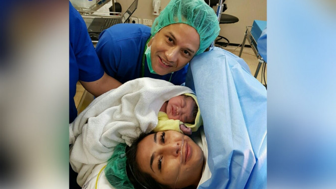 Lucky Perdana - Veronica