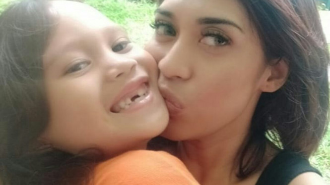 Instagram/@karenpooroe