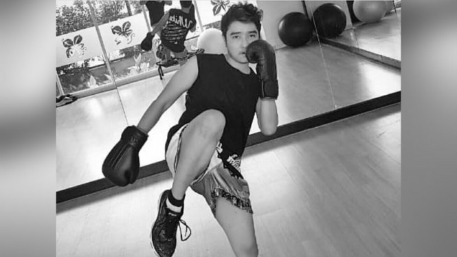 Abash - Lucinta Luna