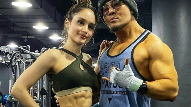 Cinta Laura dan Deddy Corbuzier