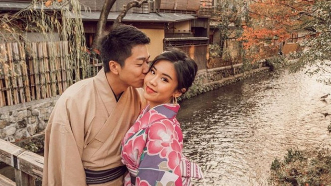 Titan Tyra dan Gaius