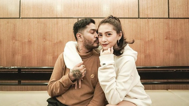 Onadio Leonardo dan Beby