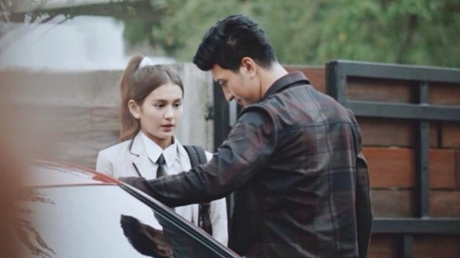 Aditya Zoni dan Zoe Jackson