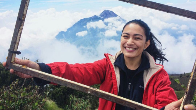 Shara istri kedua Erix Soekamti