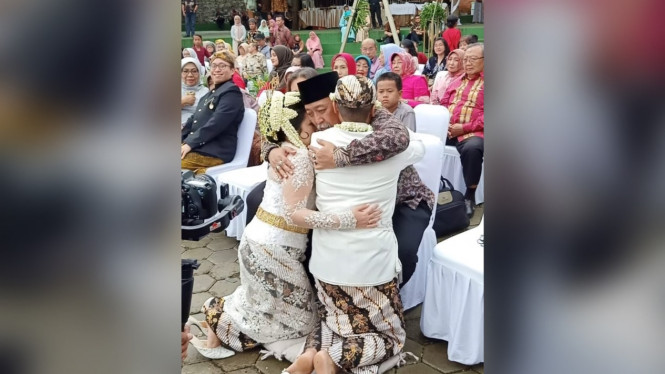 Indro warkop, satrio dono