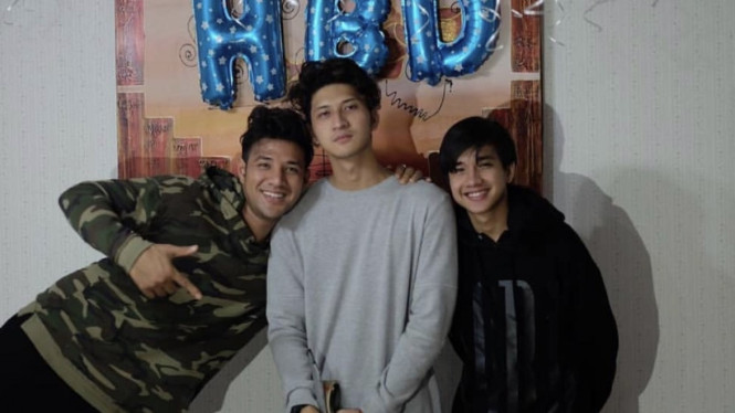 Instagram/@real_aditya1