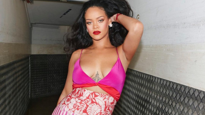 Instagram/@badgalriri