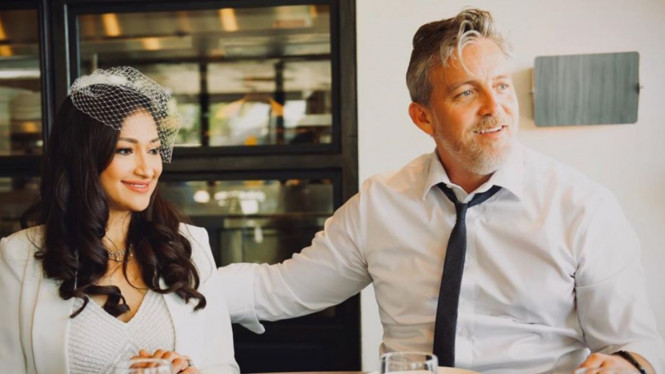 Instagram/@raazharita