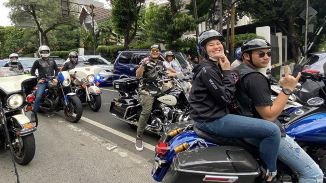 aaliyah massaid dan pacar