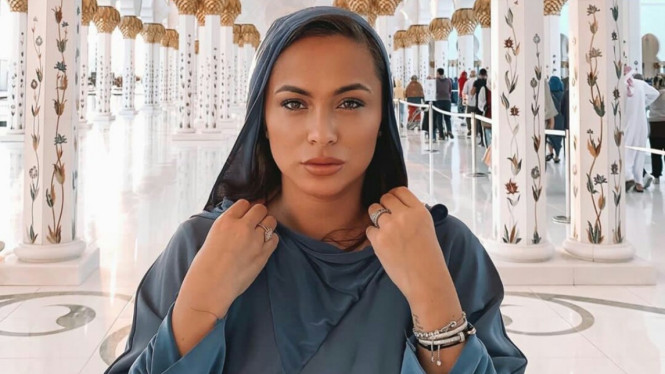 Lauren anak kandung ayah angkat syahrini