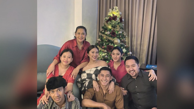 naysilla mirdad dan roestandi tsamanov 