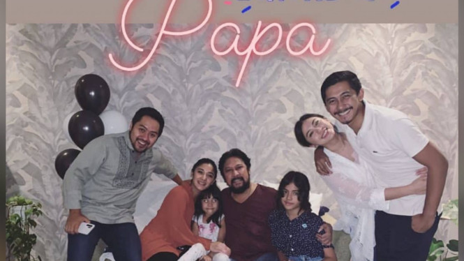 naysilla mirdad dan roestandi tsamanov 