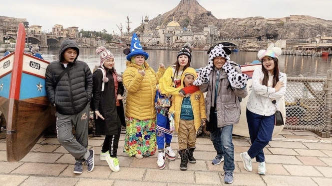 adik via vallen corona