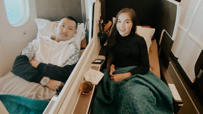 Elina Joerg dan pacar