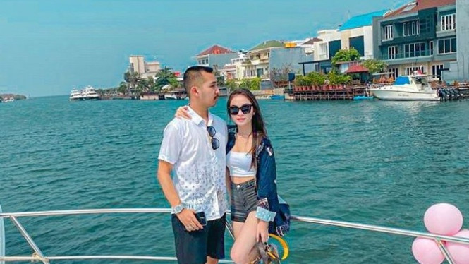 Elina Joerg dan pacar