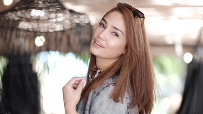 Instagram/@febyfebiola_