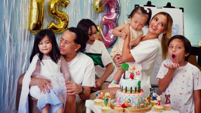 Instagram/@joannalexandra