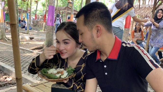 Instagram/@elinaaaaajoerg