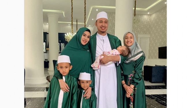 Instagram/@kartikaputriworld