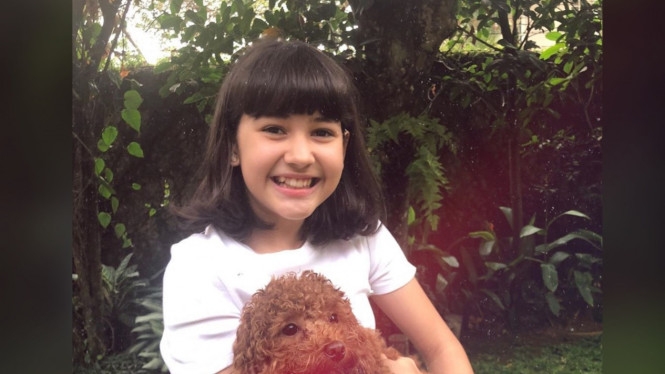 Instagram/@sandrinna_11