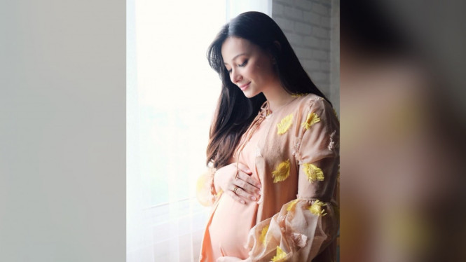 Instagram/@asmirandah89