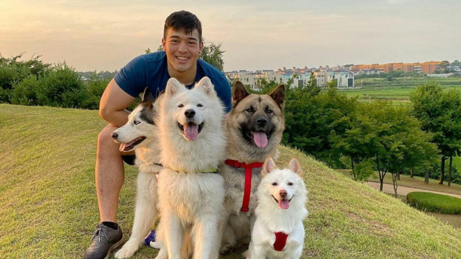 Instagram/hey_itsheyna