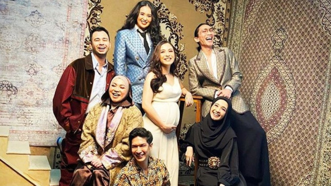 Instagram/@dimasbeck