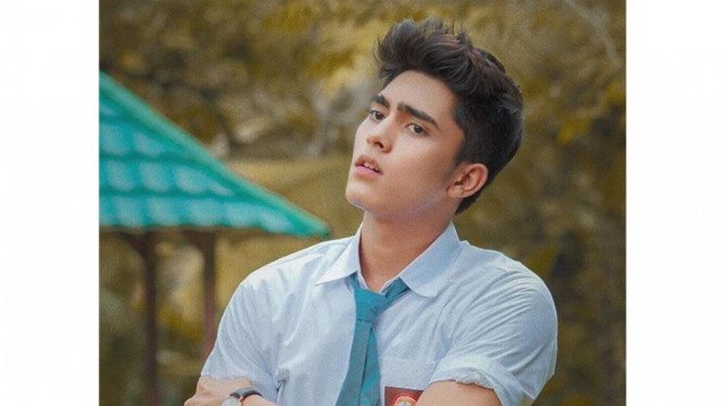 Instagram/@renaldrmdhnreal