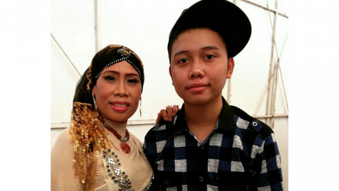 Instagram/@d_ambiyaofficial