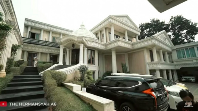 YouTube/The Hermansyah A6