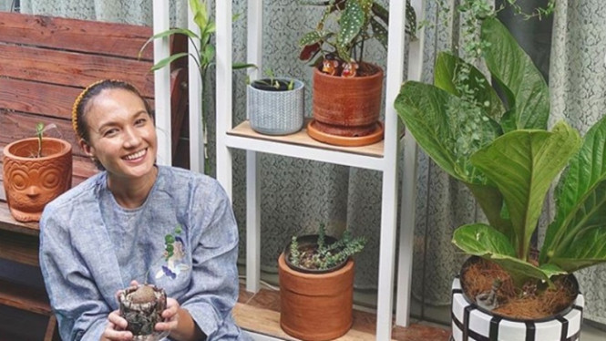 Instagram/@nadinelist