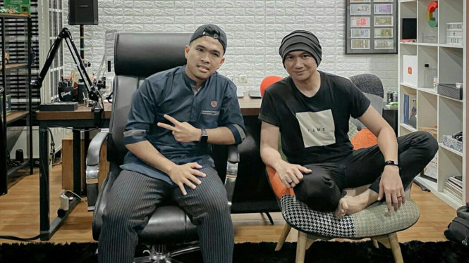 Instagram/@duniamanji