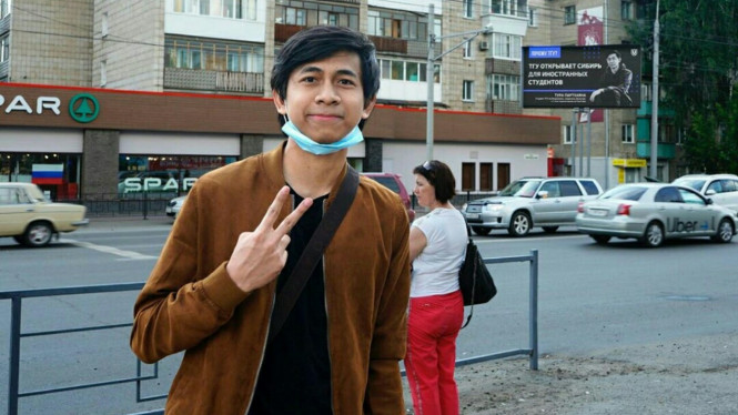 Instagram/@turahparthayana