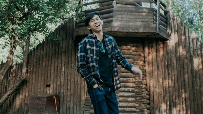 Instagram/@turahparthayana