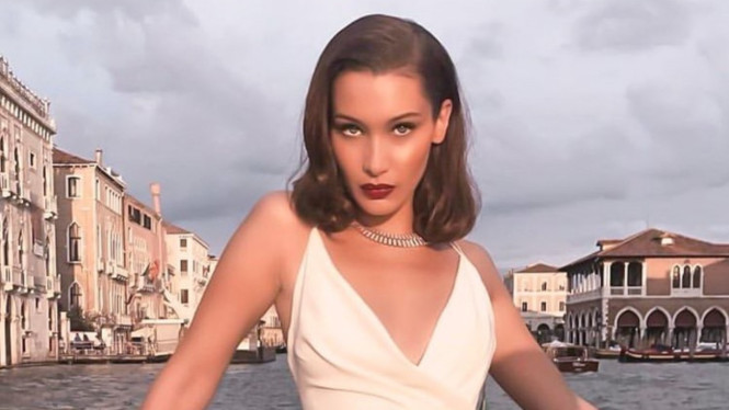 Instagram/@bellahadid.icon