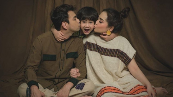 Berlimpah Harta, Rafathar Malah Pilih Bawa Bekal Daripada Uang Jajan